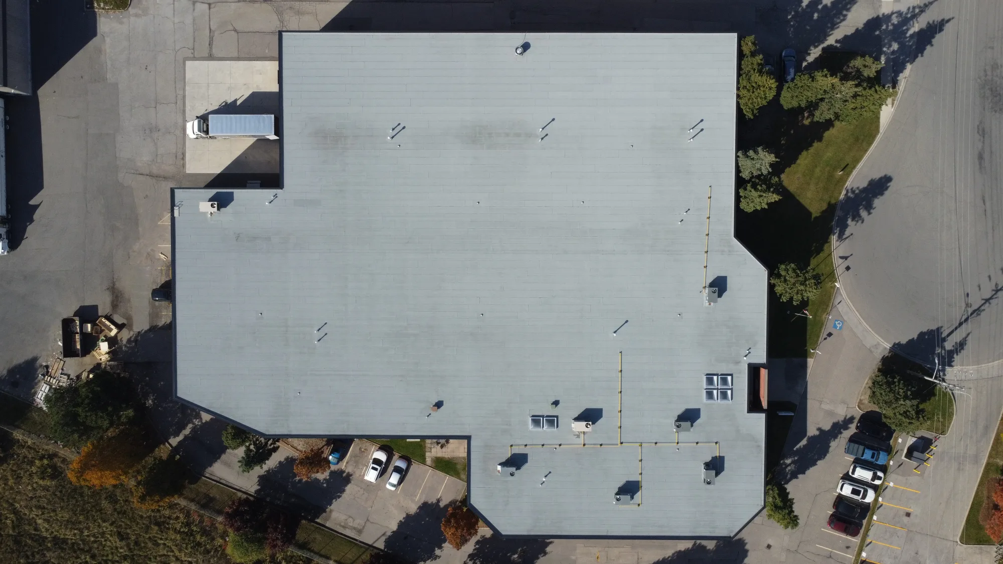 commercial warehouse roof replacement Toronto, Kitchner and Waterloo